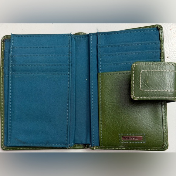 FOSSIL Olive Green Leather Wallet - Picture 3 of 5